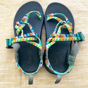 CHACO SANDALS kids size 1 adj straps PERFECT CONDITION look new colorful